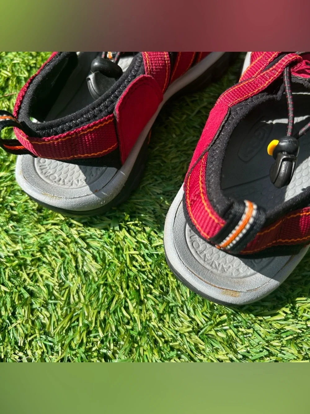 Keen Women’s 8 Newport H2 Red Closed Toe Sport Hiking Sandals Waterproof Shoes - Picture 8 of 13